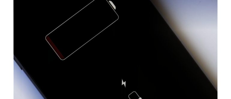 iPhone 14/13/12/11/X/8 не заряжается - список