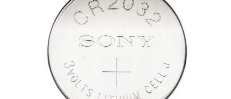 CR2032