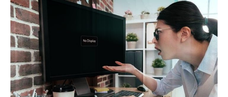 Вместо рабочего стола отображается черный