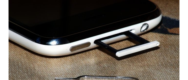 Смартфон Apple iPhone SE